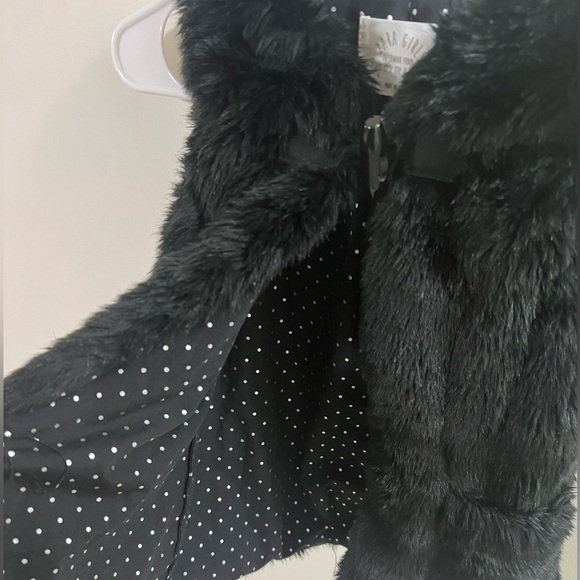 NWOT Zara Girls Faux Black Vest with Poker Dot lining size 5/6. - Picture 3 of 7